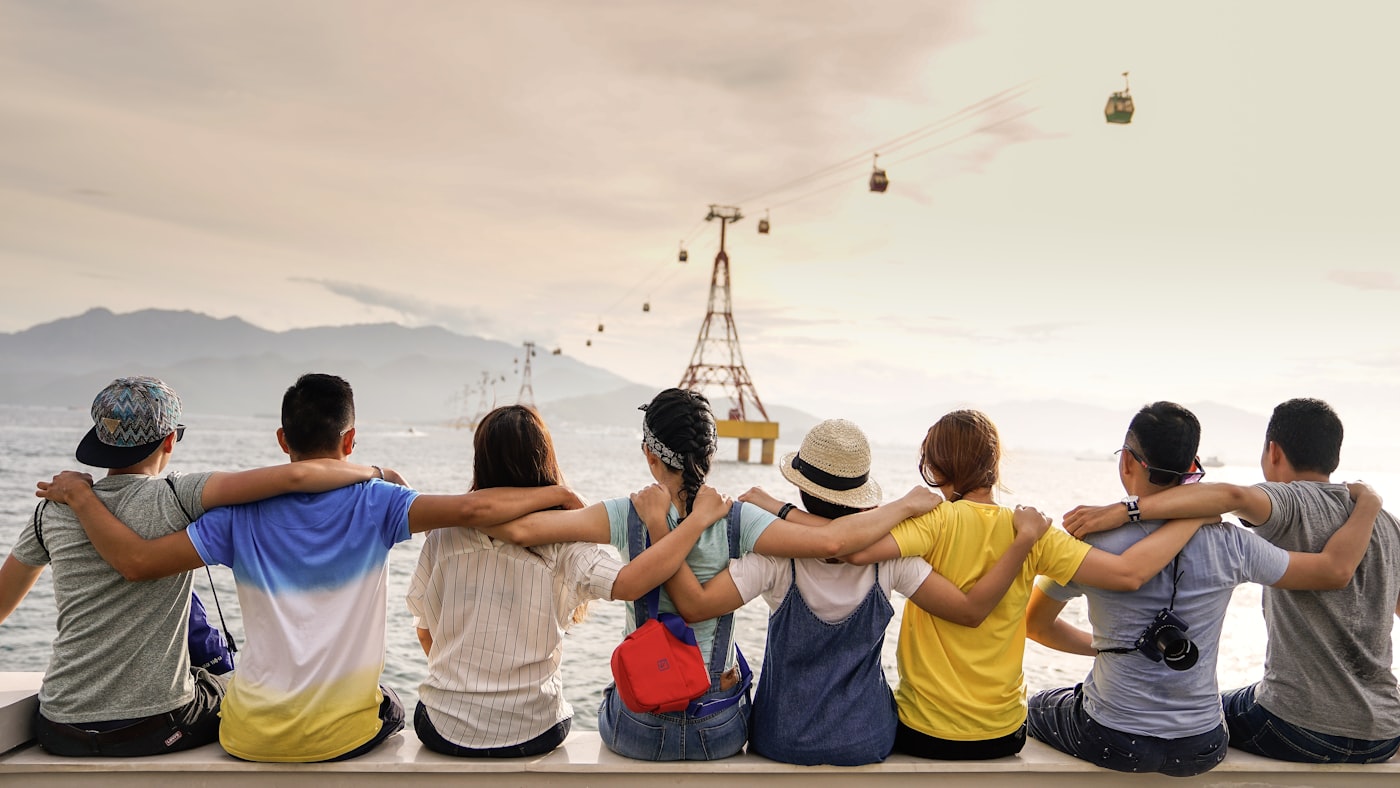 People staying connected with roaming mobile services